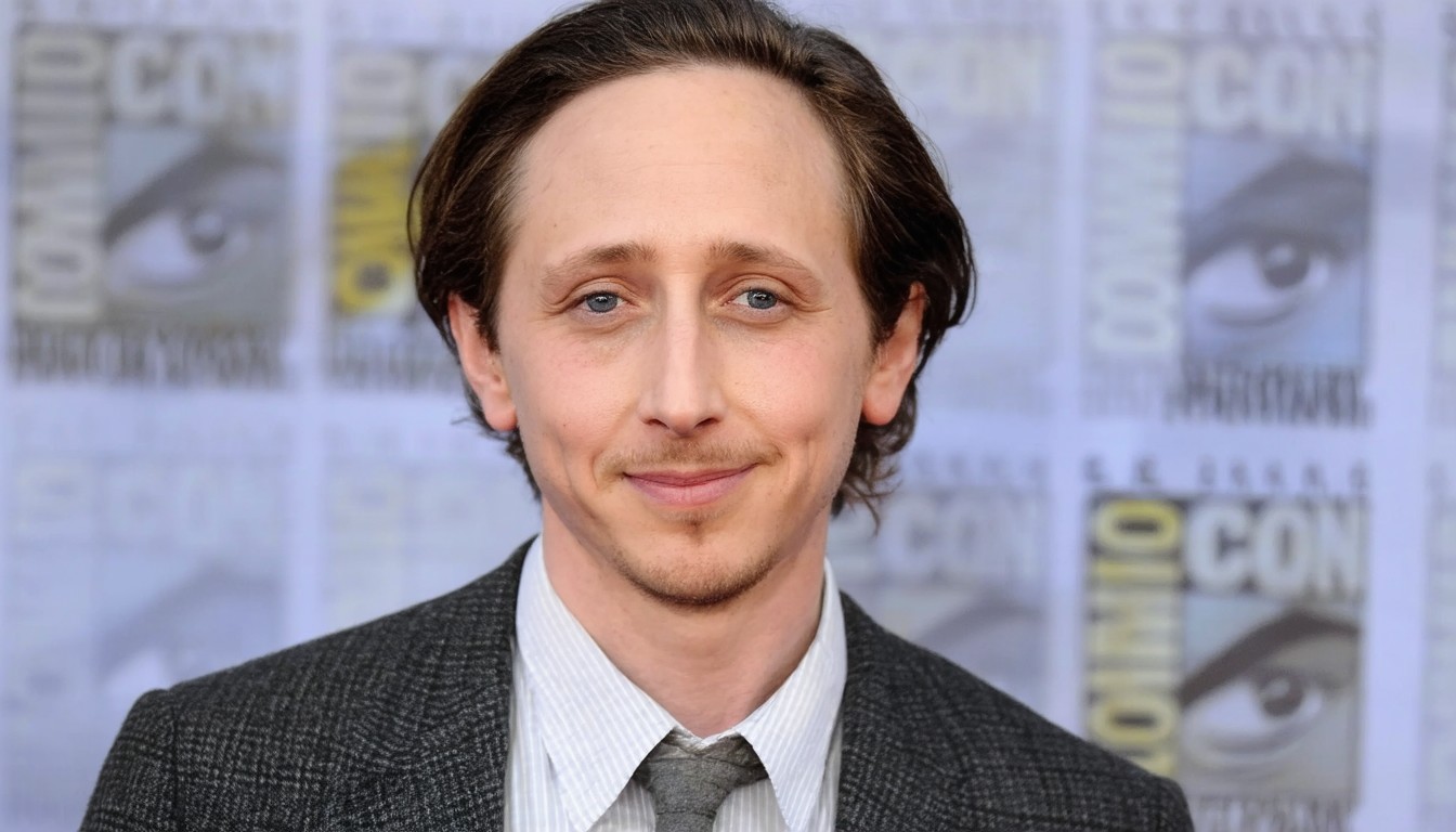 Alexander Farmiga: Biography, Family, Career, and Facts